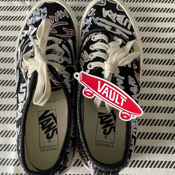 VANS VAULT ZODIAC LOW TOPS - Picture 6 of 6